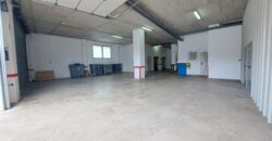 Local/magatzem diàfan a Can Vallhonrat a peu d´autopista AP-7. Ideal per al teu negoci