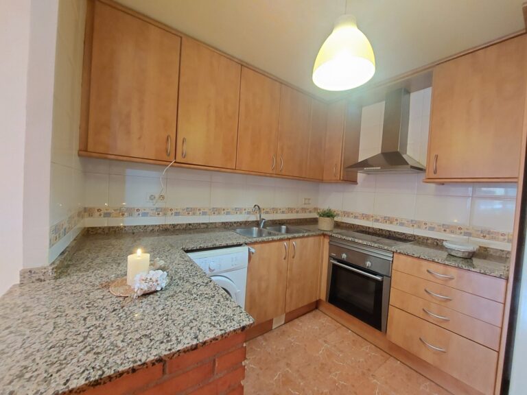 Piso de 1 habitación con parking, ideal para tu nuevo hogar en muy buen estado