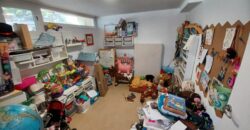 ¡Chalet unifamiliar en venta en Rubí, 4 habitaciones, jardín y terraza. Ideal para familias!