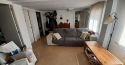 ¡Chalet unifamiliar en venta en Rubí, 4 habitaciones, jardín y terraza. Ideal para familias!