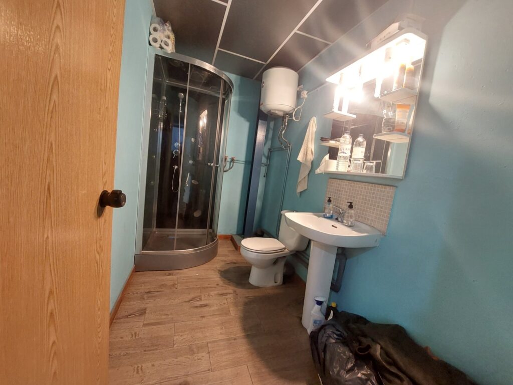 ¡Nave industrial en Rubí, ideal para tu negocio con altillo!