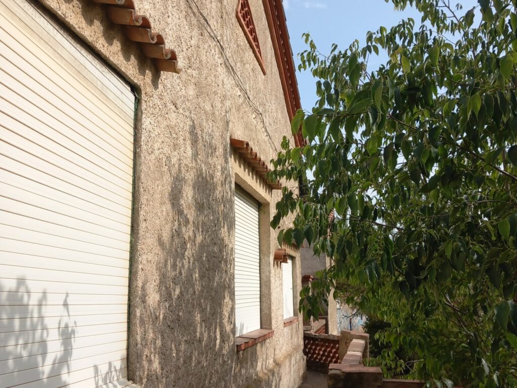 TERRASSA: Terreny de 167.577M2 amb Masia