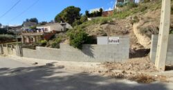 Se presenta una oportunidad interesante de adquirir un terreno urbano en la localidad de Rubí, específicamente en la zona de Castellnou i Can Mir. Este terreno cuenta con una extensión de 815 m2, lo que ofrece un amplio espacio para desarrollar un proyecto residencial o comercial, de acuerdo con las normativas urbanísticas vigentes en la zona.