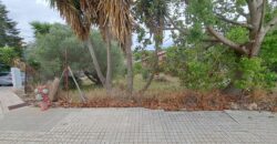 ¡Oportunidad de inversión en Rubí! Se ofrece en venta un terreno urbanizable en la tranquila zona de Can Ximelis – Can Serrafossa. Con una superficie de 439 m², este espacio permite edificar la casa de tus sueños o un proyecto que se adapte a tus necesidades.