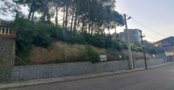 Terreny de 470m2 a Valles Park. Orientació Oest.