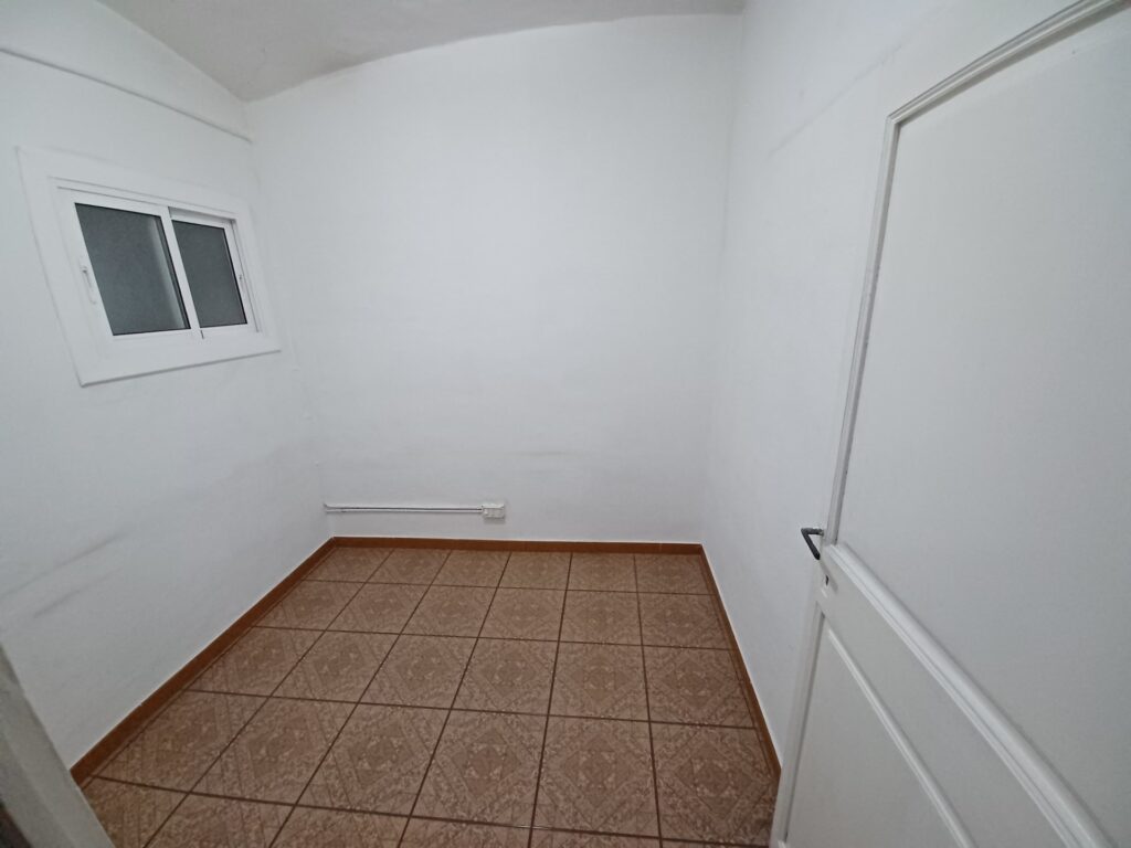 ¡Casa cèntrica de 3 habitacions i terrassa!