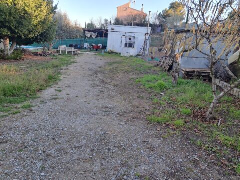 ¡Terreny urbanitzable en venda a Rubí, 1.800 m² per construir el teu projecte ideal!