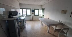 Nave de 1.000m2 en alquiler ubicada en Can Jardí en 2 plantas.