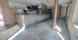 ¡Local cantoner al centre de Rubí, 54 m² ideals per al teu negoci amb aparador i sortida de fums!