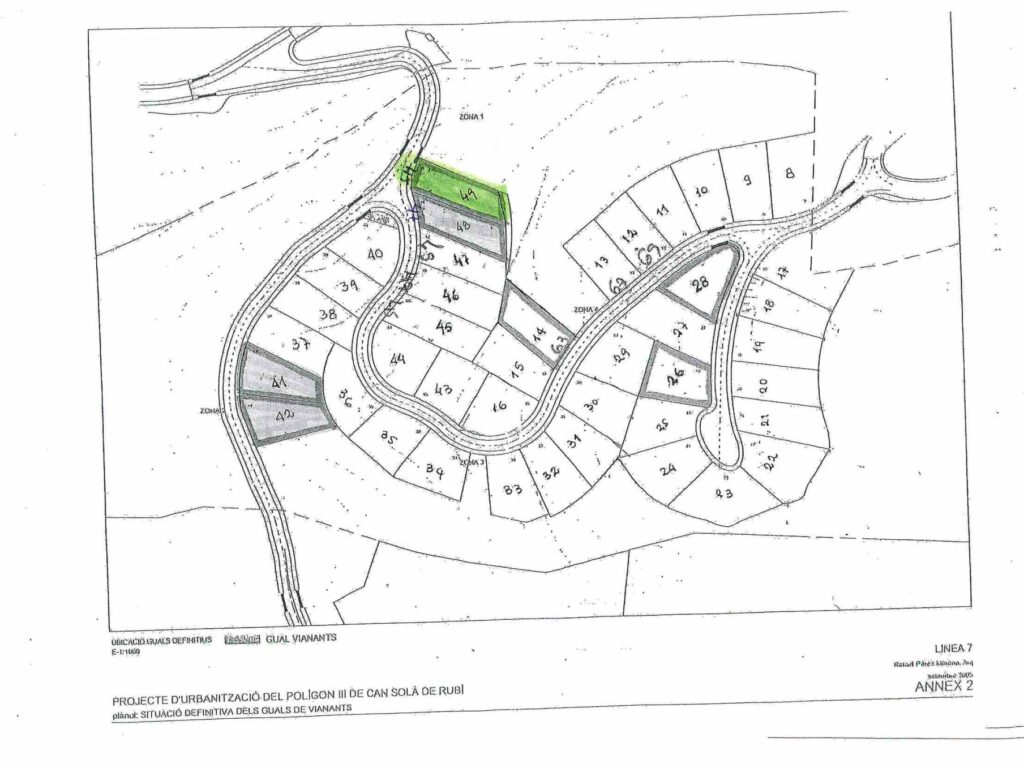 Se ofrece en venta un terreno edificable de 498 m² en la tranquila urbanización de Rubí, situada en la zona de Can sola. Este espacio presenta una excelente oportunidad para aquellos que buscan construir su hogar en un entorno apacible y bien comunicado.