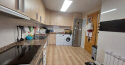 ¡Dúplex en buen estado en Rubí, 3 habitaciones, terraza y piscina, ideal para tu familia!