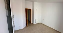 ¡Dúplex en buen estado en Rubí, 3 habitaciones, terraza y piscina, ideal para tu familia!