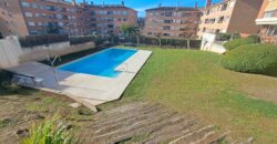 ¡Dúplex en Ca n´ Alzamora con terraza, piscina comunitaria, parking y trastero!
