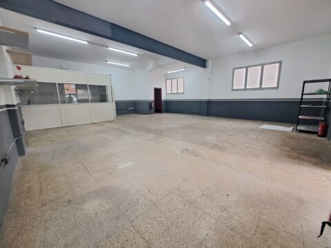 ¡Local de lloguer a Can Fatjó, Rubí – 87 m² ideals per al teu negoci!