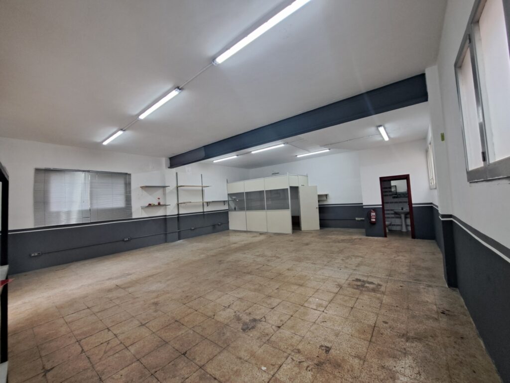 ¡Local de lloguer a Can Fatjó, Rubí – 87 m² ideals per al teu negoci!