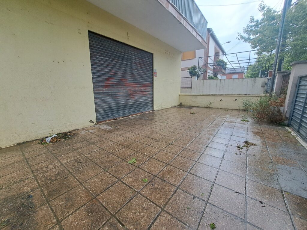 ¡Local de lloguer a Can Fatjó, Rubí – 87 m² ideals per al teu negoci!
