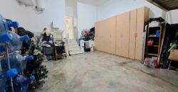 ¡Casa adossada de 3 plantes amb ascensor en venda zona Nord-Can Roses!