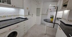¡Casa adossada de 3 plantes amb ascensor en venda zona Nord-Can Roses!