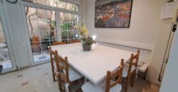 ¡Casa adossada de 3 plantes amb ascensor en venda zona Nord-Can Roses!