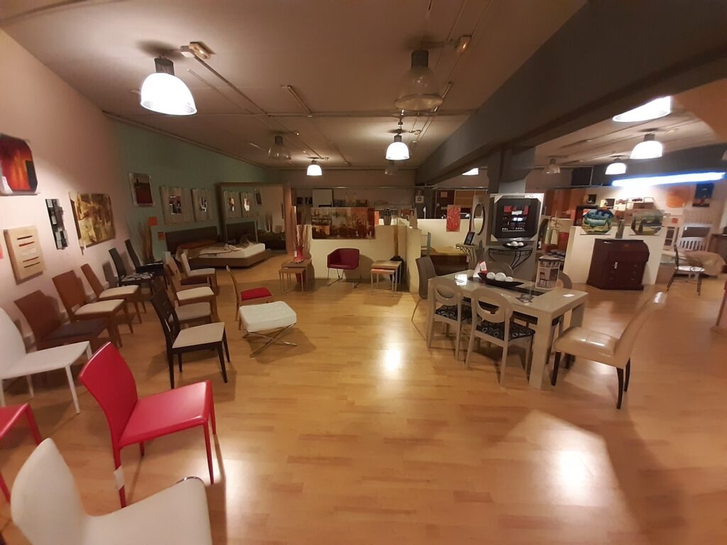 TERRASSA – LES FONTS: Espectacular nave de