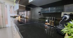 ¡Amplio piso de 4 habitaciones en la zona Mutua, ideal para tu familia!