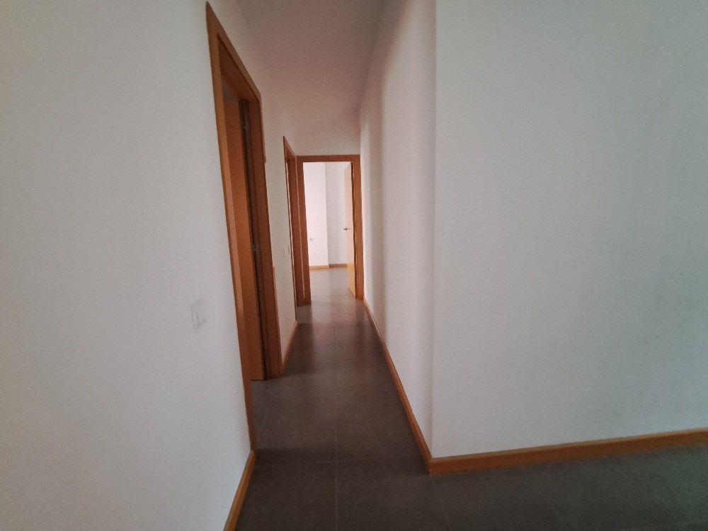 OBRA NUEVA – Espacioso Ático/Dúplex en la zona del Mossos con trastero.