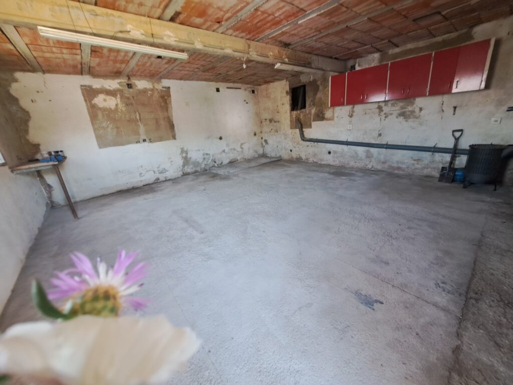 ¡Conjunto de 2 casas en venta en Rubí. Ideal para 2 familias!
