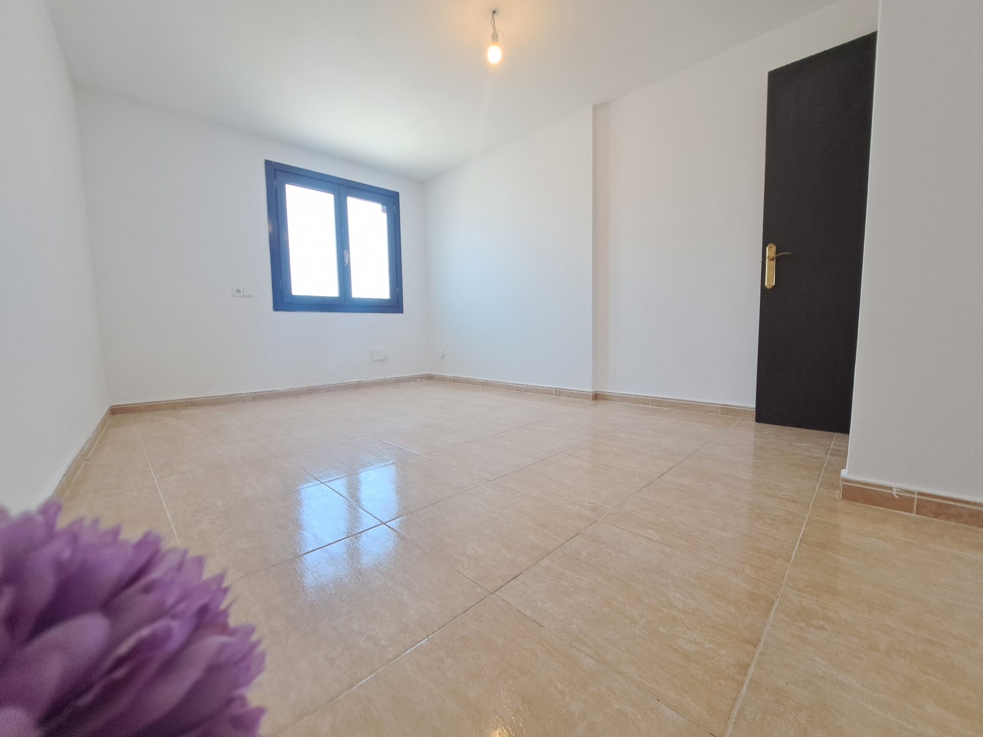 ¡Conjunto de 2 casas en venta en Rubí. Ideal para 2 familias! ¡Conjunto de 2 casas en venta en Rubí. Ideal para 2 familias!