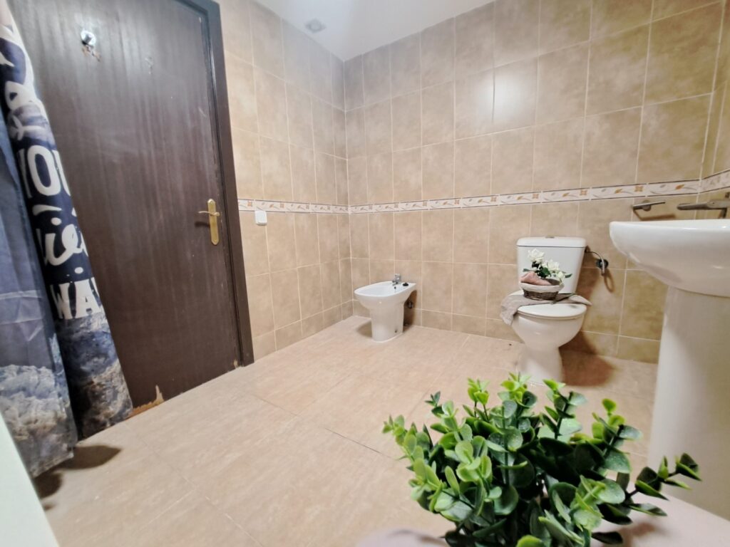 ¡Conjunto de 2 casas en venta en Rubí. Ideal para 2 familias!