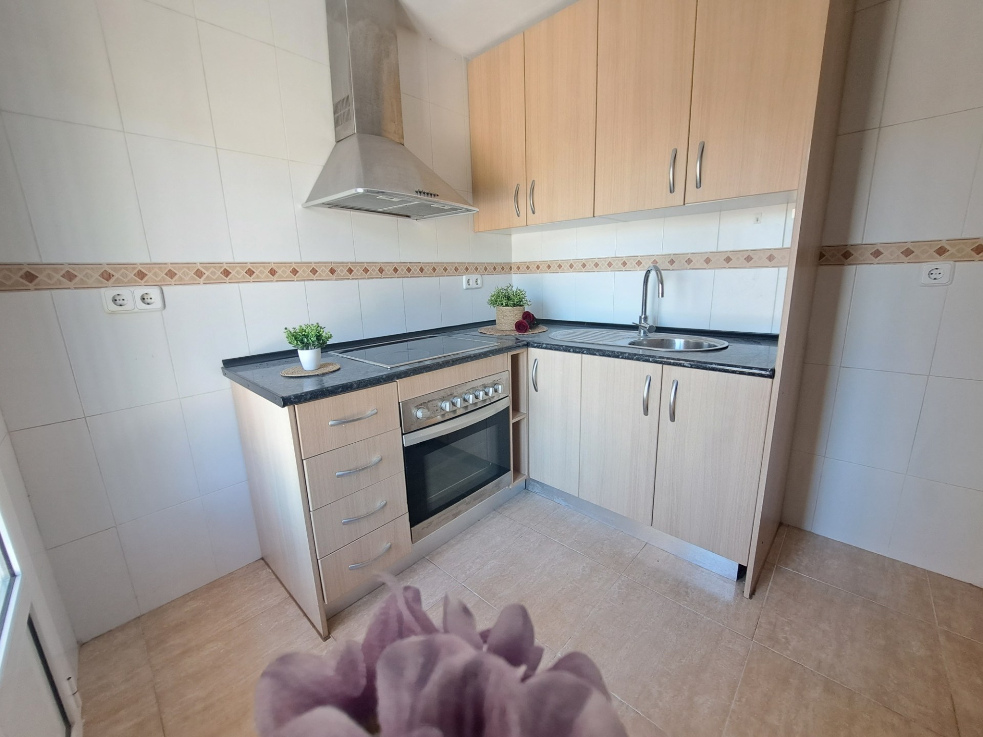 ¡Conjunto de 2 casas en venta en Rubí. Ideal para 2 familias! ¡Conjunto de 2 casas en venta en Rubí. Ideal para 2 familias!