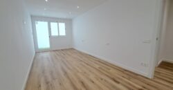 Local per estrenar, ideal per a professionals, al centre