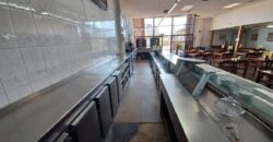 !Nave industrial pareada en venta en Rubí, 496 m2 con oficina y altillo¡