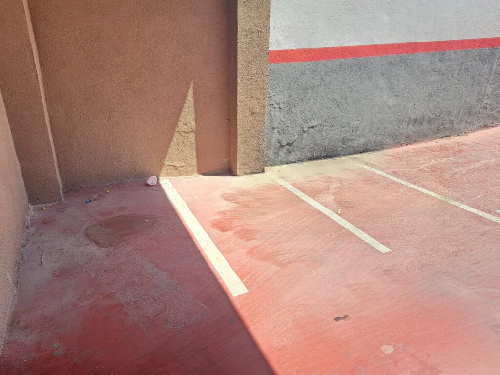 ¡Aparcamiento para moto en venta en Rubí, zona Centro, 2 m2!