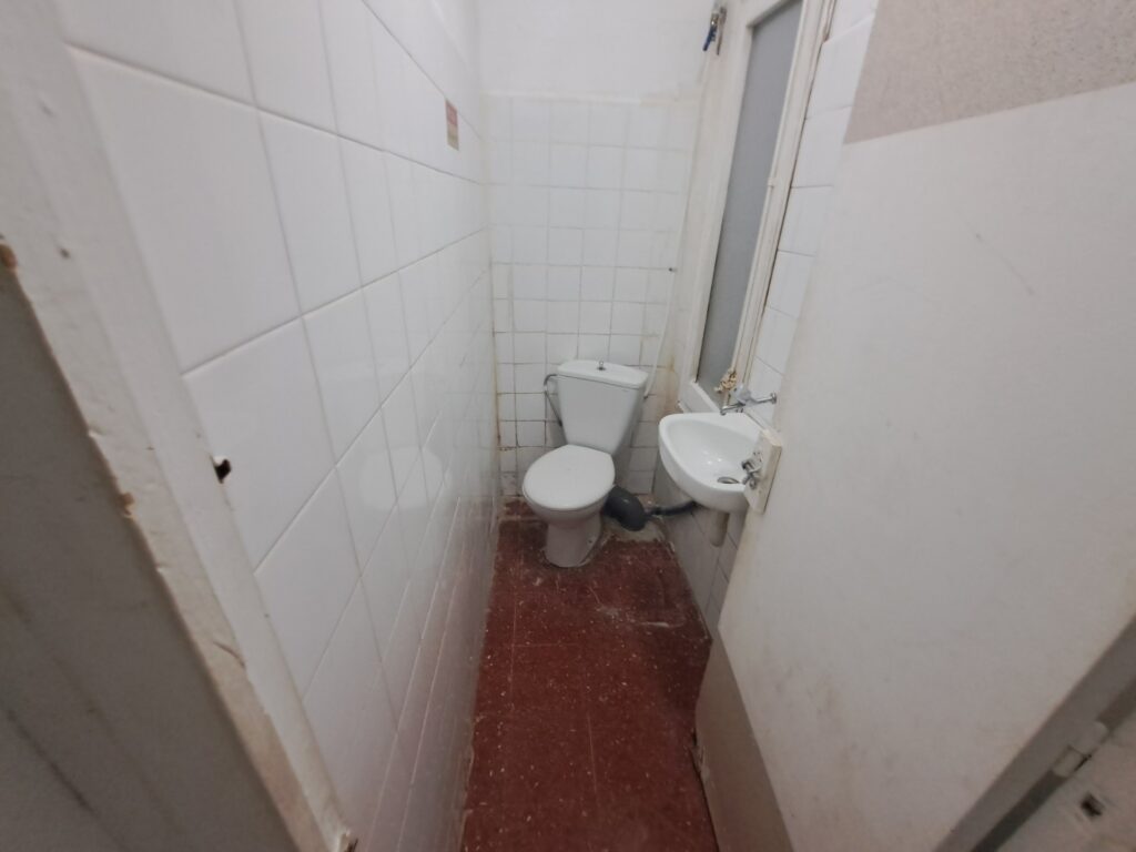 ¡Local de lloguer a Rubí, ideal per al teu negoci!
