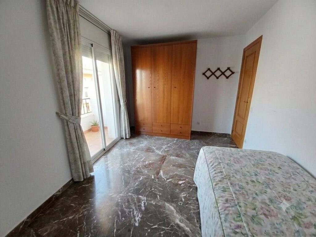 ¡Pis de 4 habitacions en venda a Rubí, Ca n’ Oriol, ideal per a la teva família!
