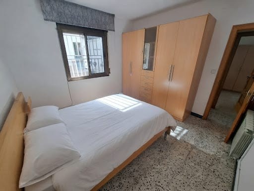 CASA APARELLADA +TERRENY INDEPENDENT ZONA MOSSOS