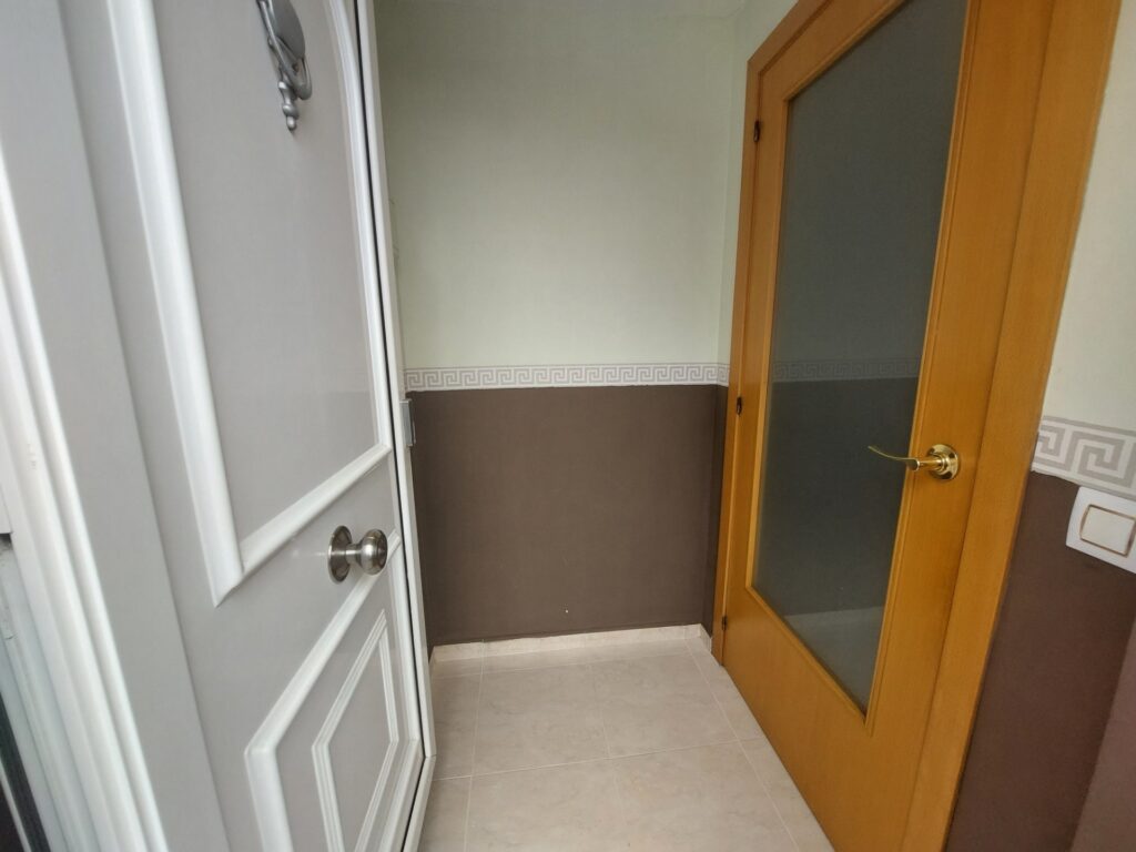 ¡Pis a Ca n´Oriol d´1 habitació, pàrquing i traster inclosos!