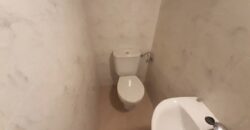 ¡Oportunidad de alquiler en Rubí! Local comercial disponible en la zona de Centre Cívic Can Fatjó. Con una superficie de 125 m² construidos, este espacio ofrece múltiples posibilidades para tu negocio.