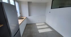 ¡Amplia oficina en alquiler de 167 m2 en Rubí, ideal para tu negocio!