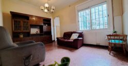 ¡Amplia casa en el centro urbano para disfrutar en familia!