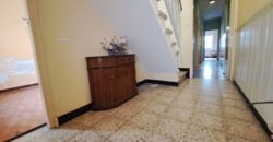 ¡Amplia casa en el centro urbano para disfrutar en familia!