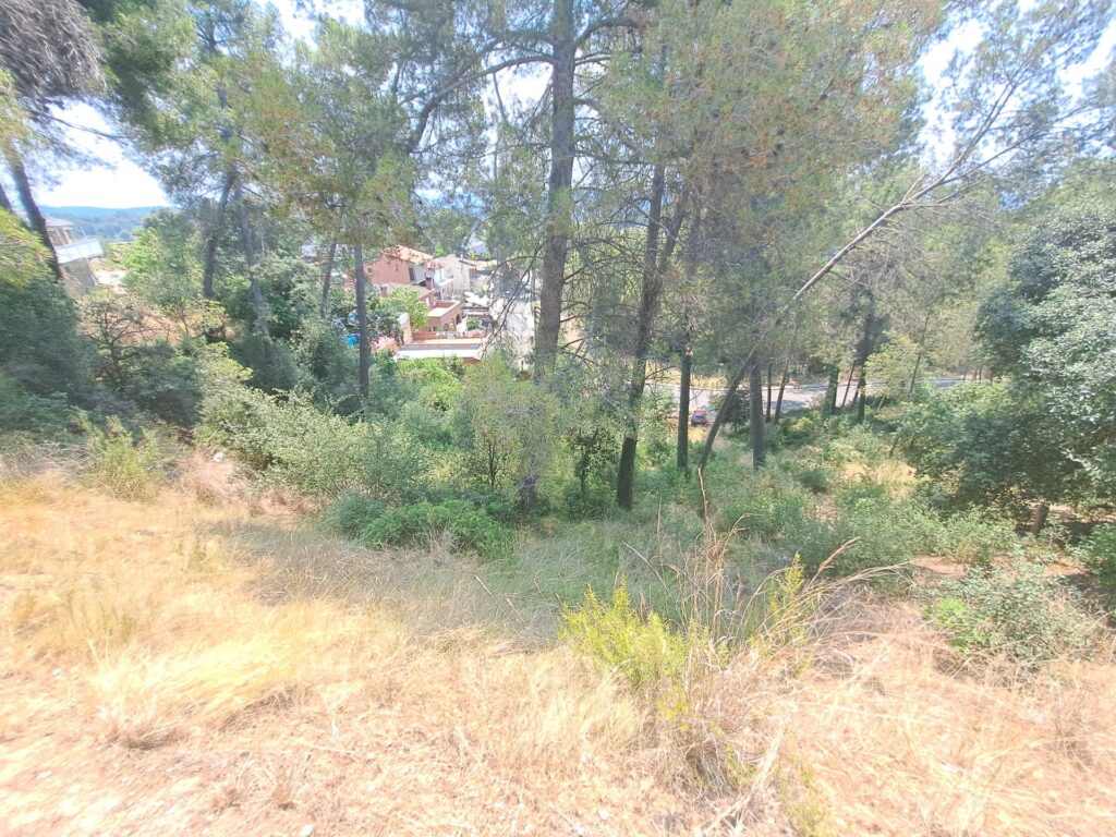 Terreny urbanitzable en venda a Rubí, 696 m2 per construir la teva futura llar!