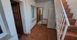 Casa amb terreny a la zona dels Mossos