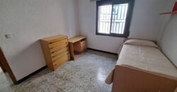 Casa amb terreny a la zona dels Mossos