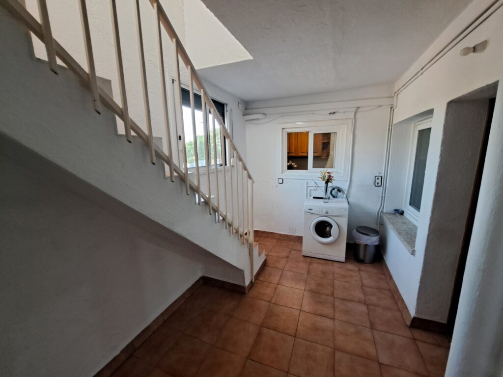 Casa amb terreny a la zona dels Mossos