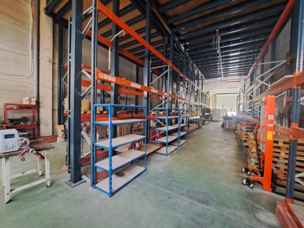 !Nau industrial aparellada de lloguer a Montcada i Reixac, ideal per al teu negoci¡