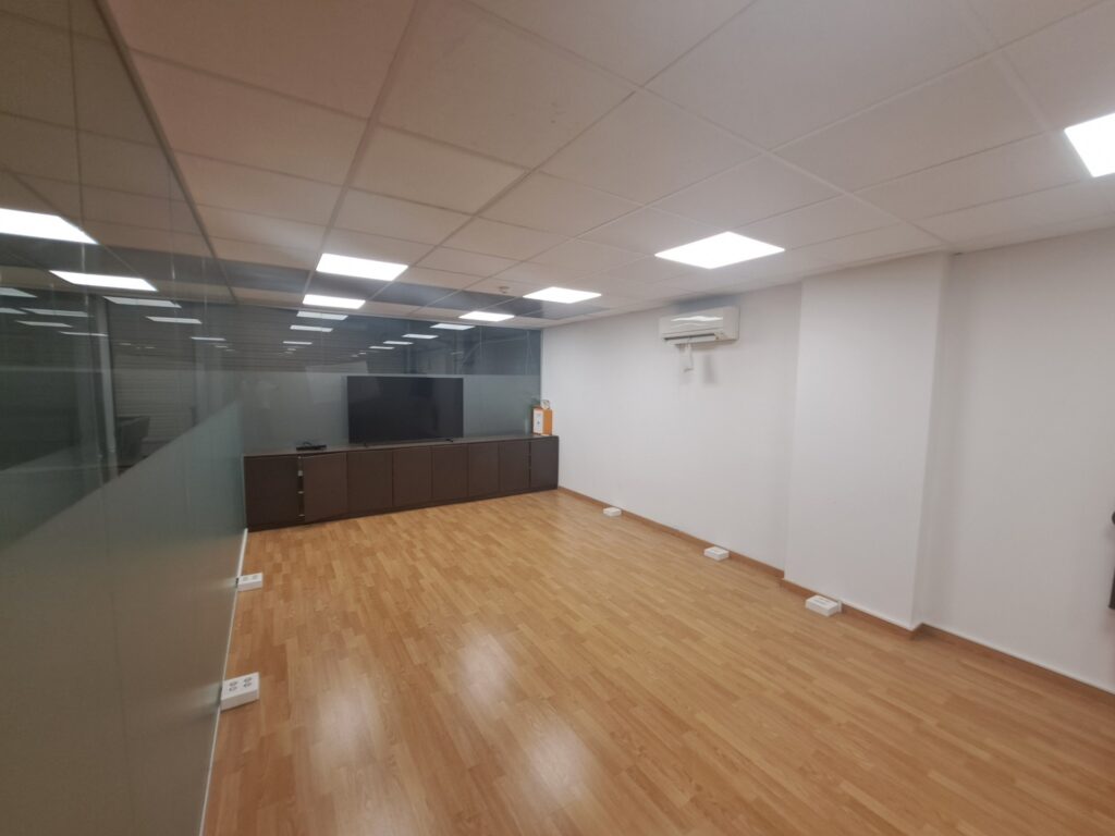 !Nau industrial aparellada de lloguer a Montcada i Reixac, ideal per al teu negoci¡