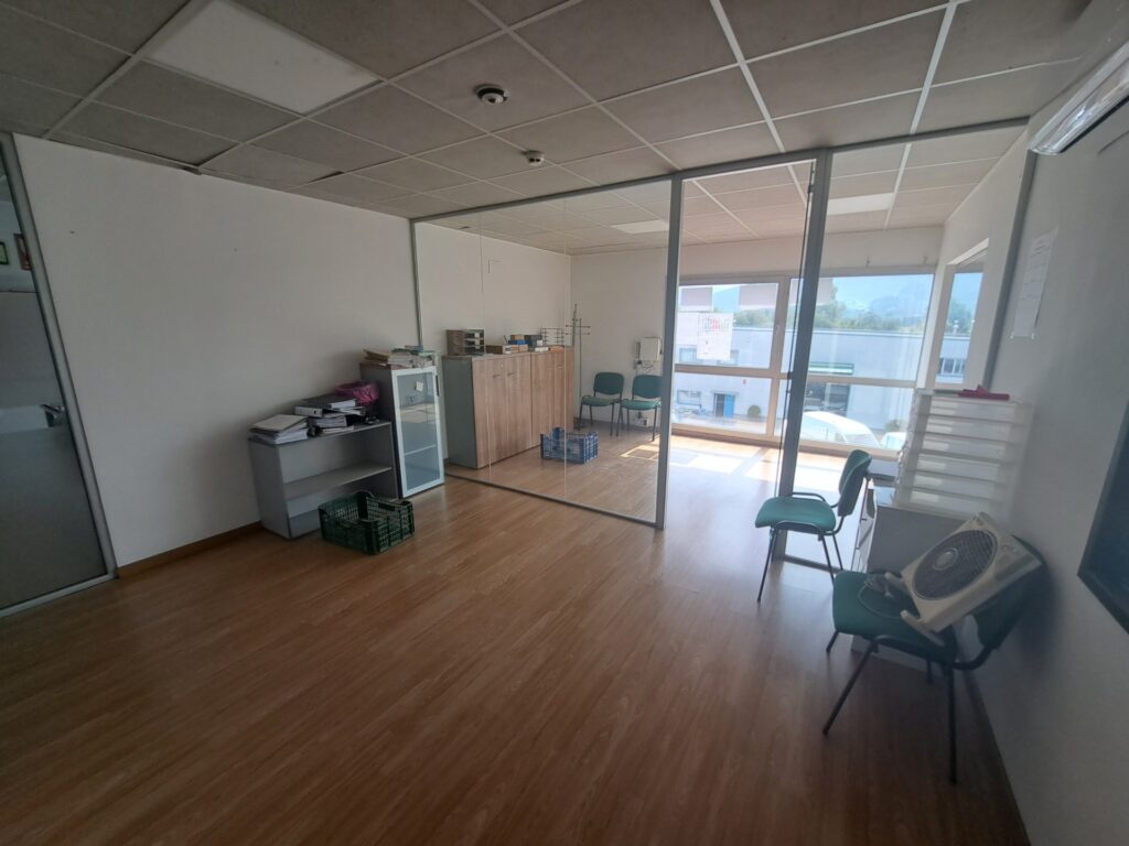 !Nau industrial aparellada de lloguer a Montcada i Reixac, ideal per al teu negoci¡
