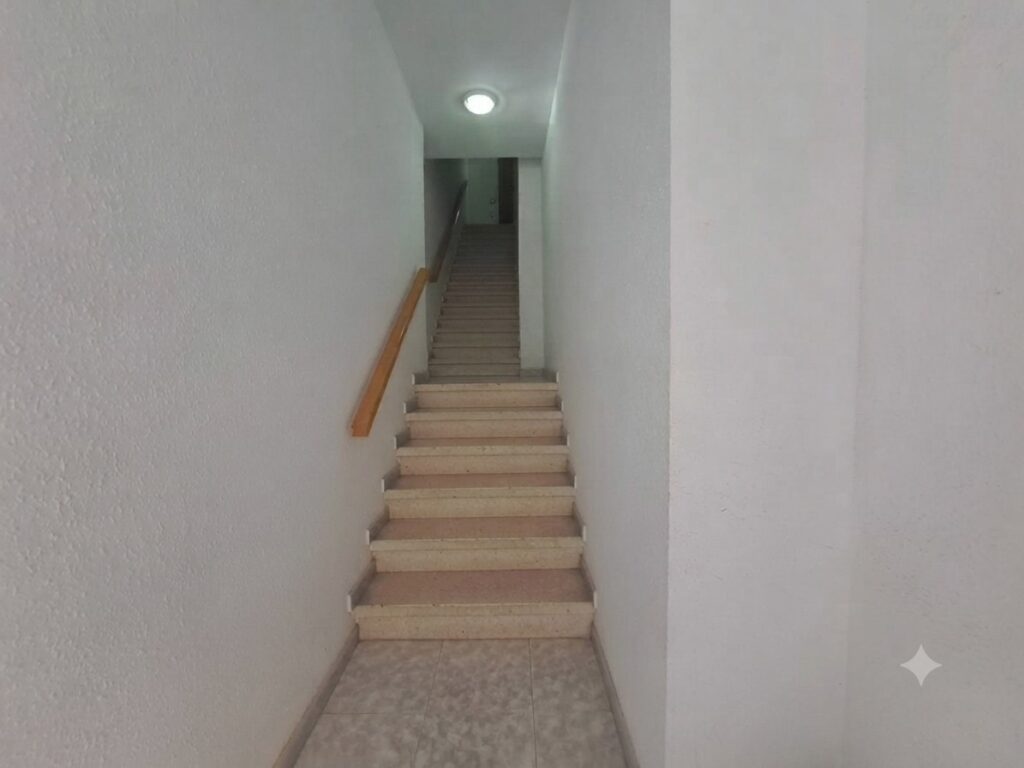 ¡Dúplex en venda a Rubí, 150 m2, 4 habitacions i terrassa. Ideal per a la teva família!