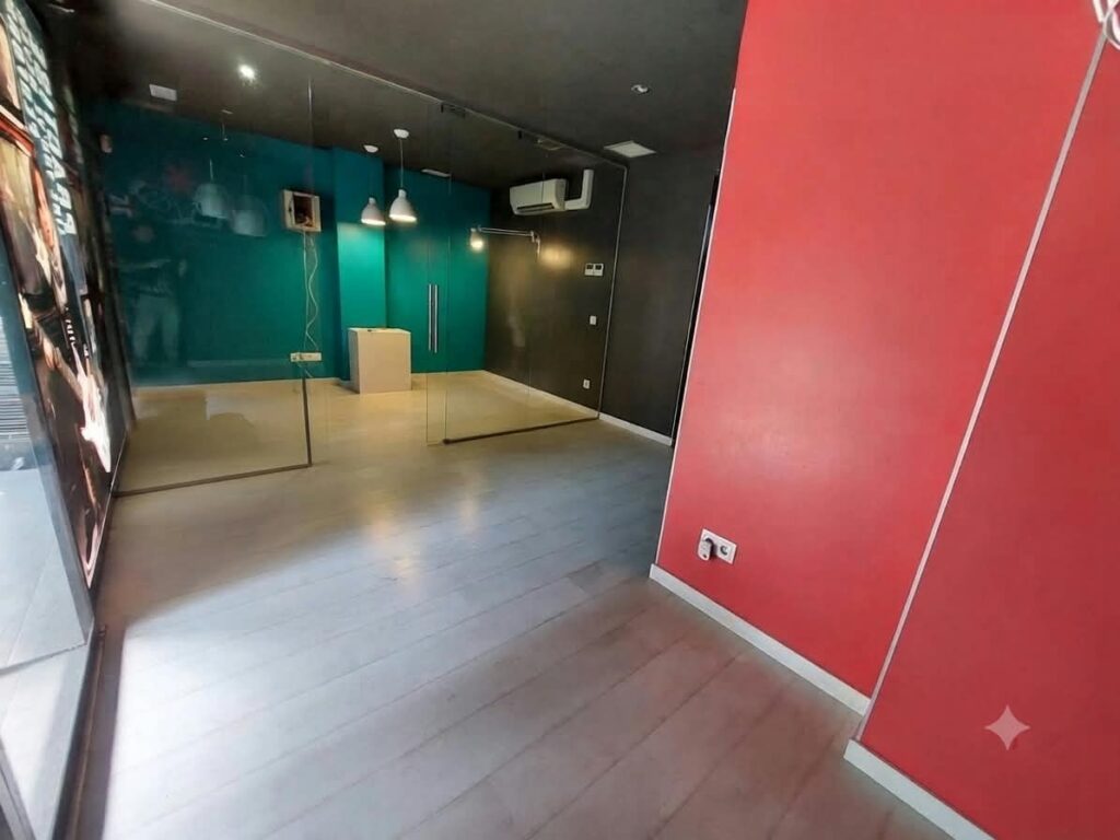 ¡Local en venta en Rubí, 232 m2 ideales para tu negocio!